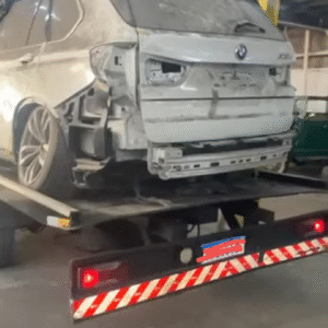 Sucata BMW X5 Motorsport modelo 50i